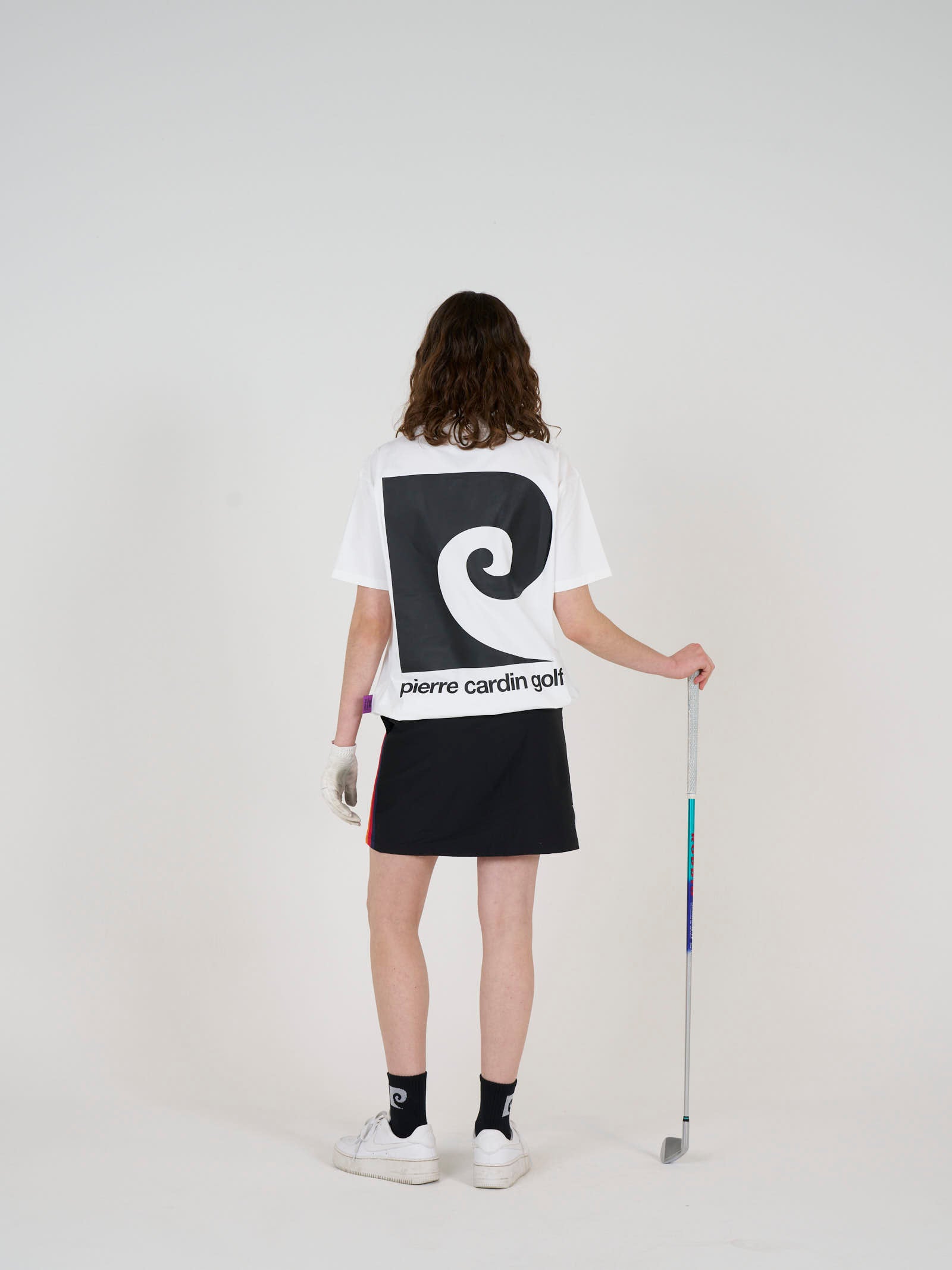 graphic P short sleeve mock-neck｜WHITE × BLACK
