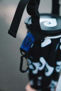 P logo ice pack｜BLACK - model