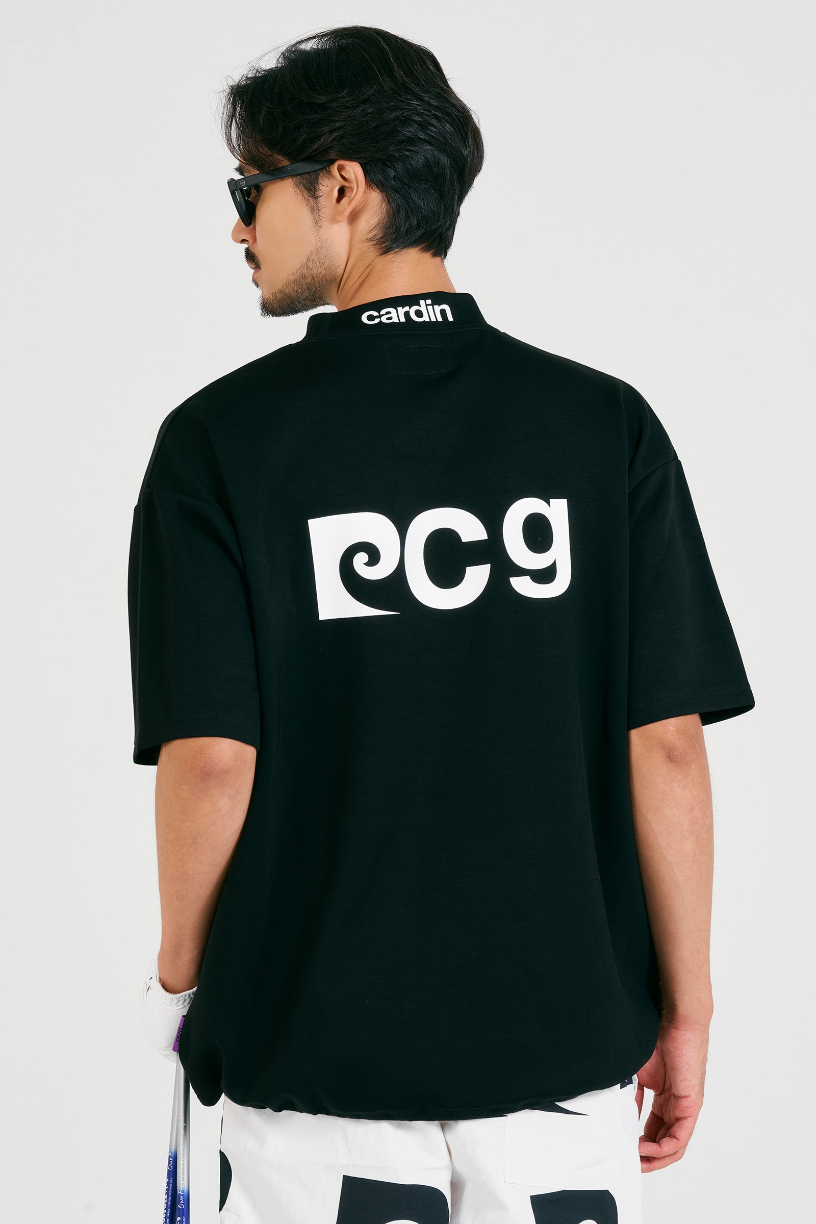 P logo short sleeve mock-neck | BLACK