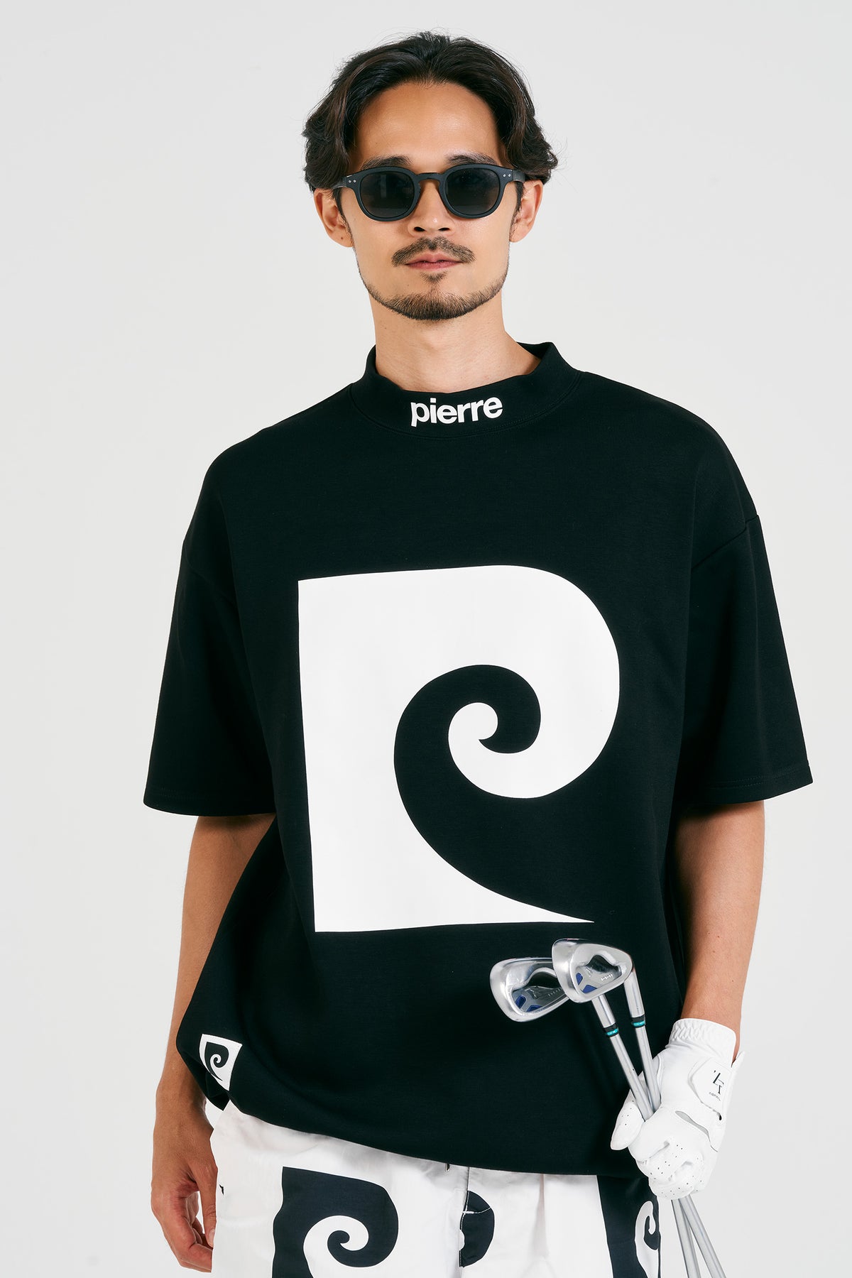 pierre cardin golf P logo short sleeve mock-neck | BLACK