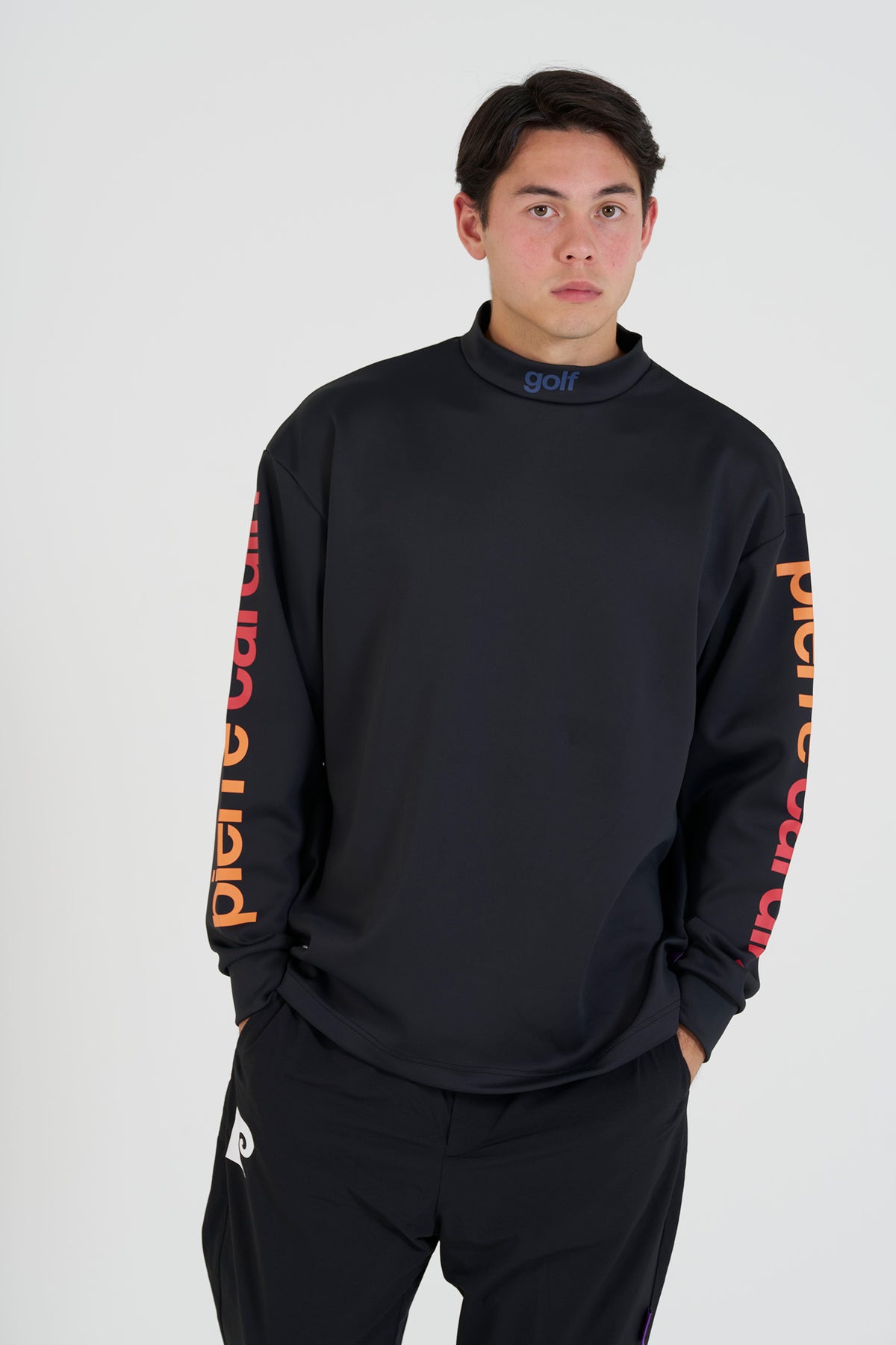 P logo longsleeve mock neck | BLACK × MULTI