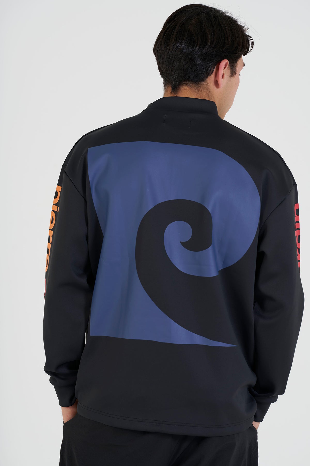 P logo longsleeve mock neck | BLACK × MULTI