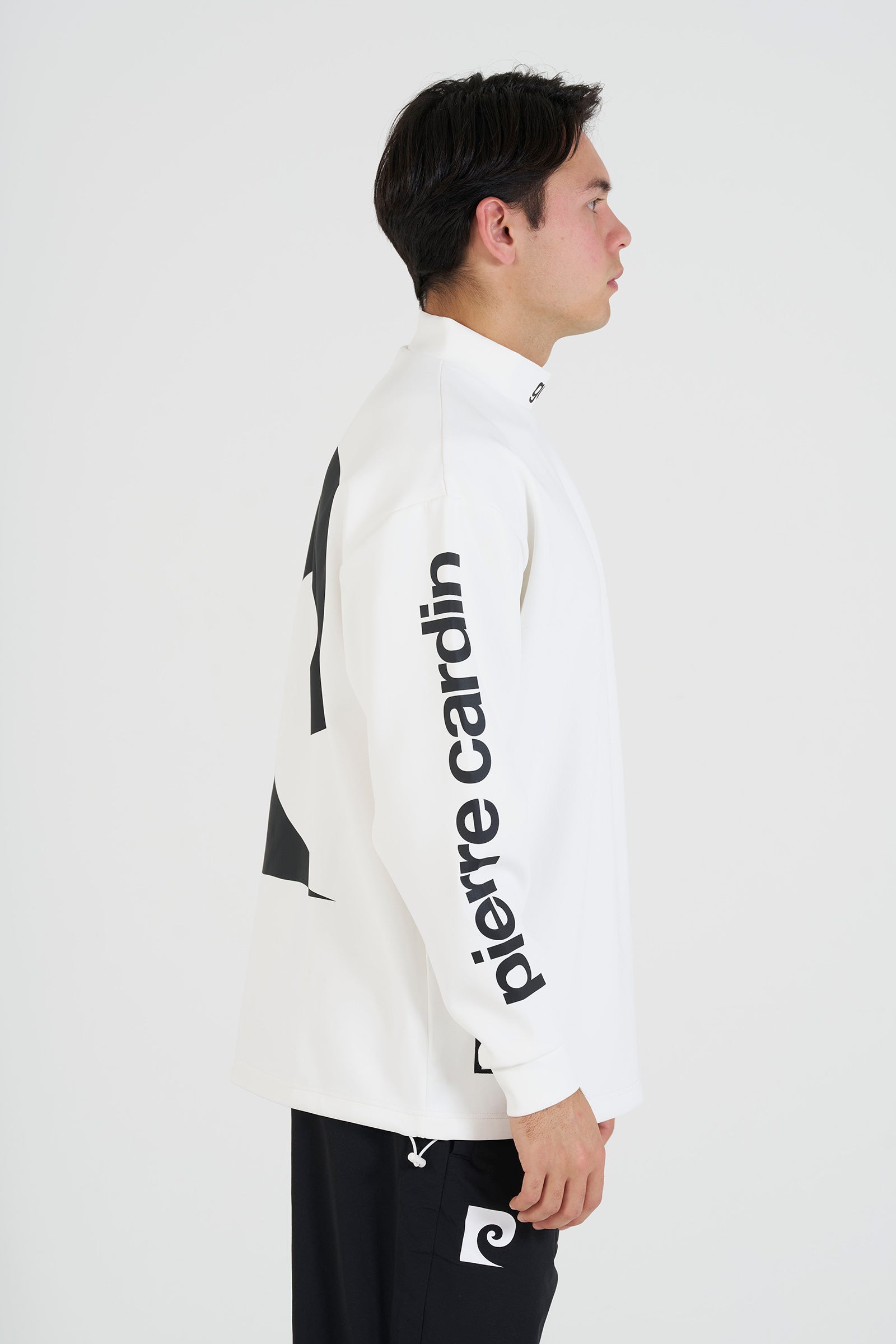P logo longsleeve mock neck | WHITE × BLACK – 株式会社RAINBOW