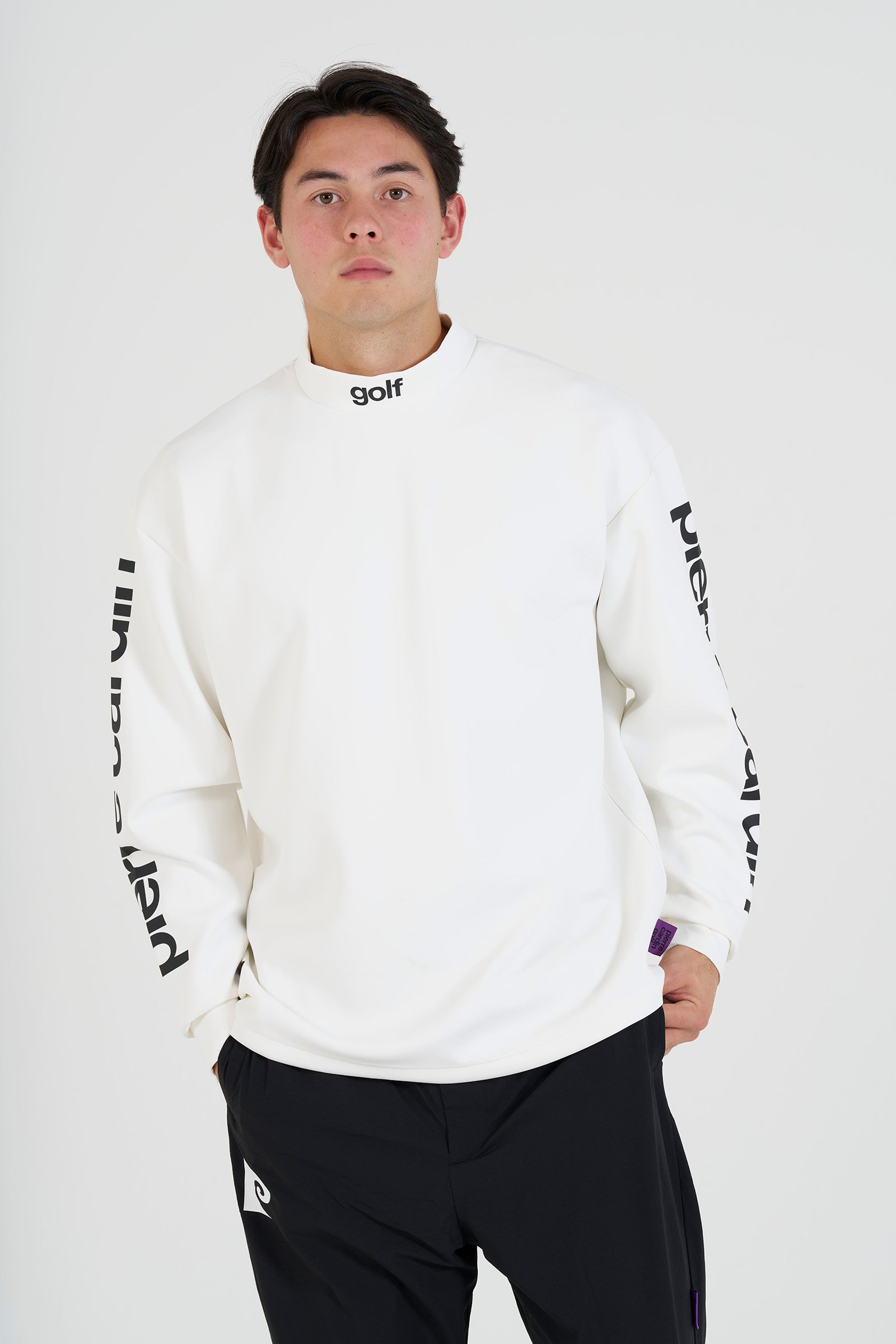 P logo longsleeve mock neck | WHITE × BLACK – 株式会社RAINBOW