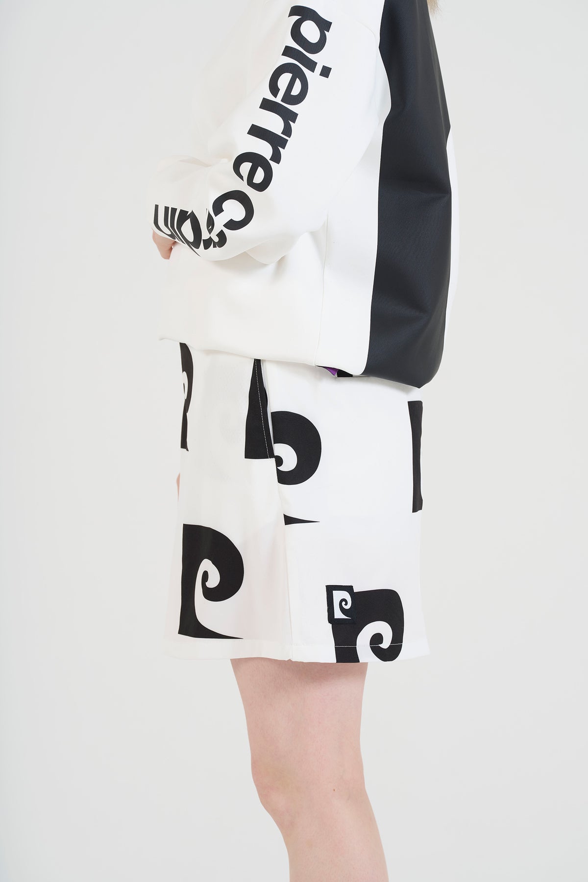 P logo skirt | WHITE