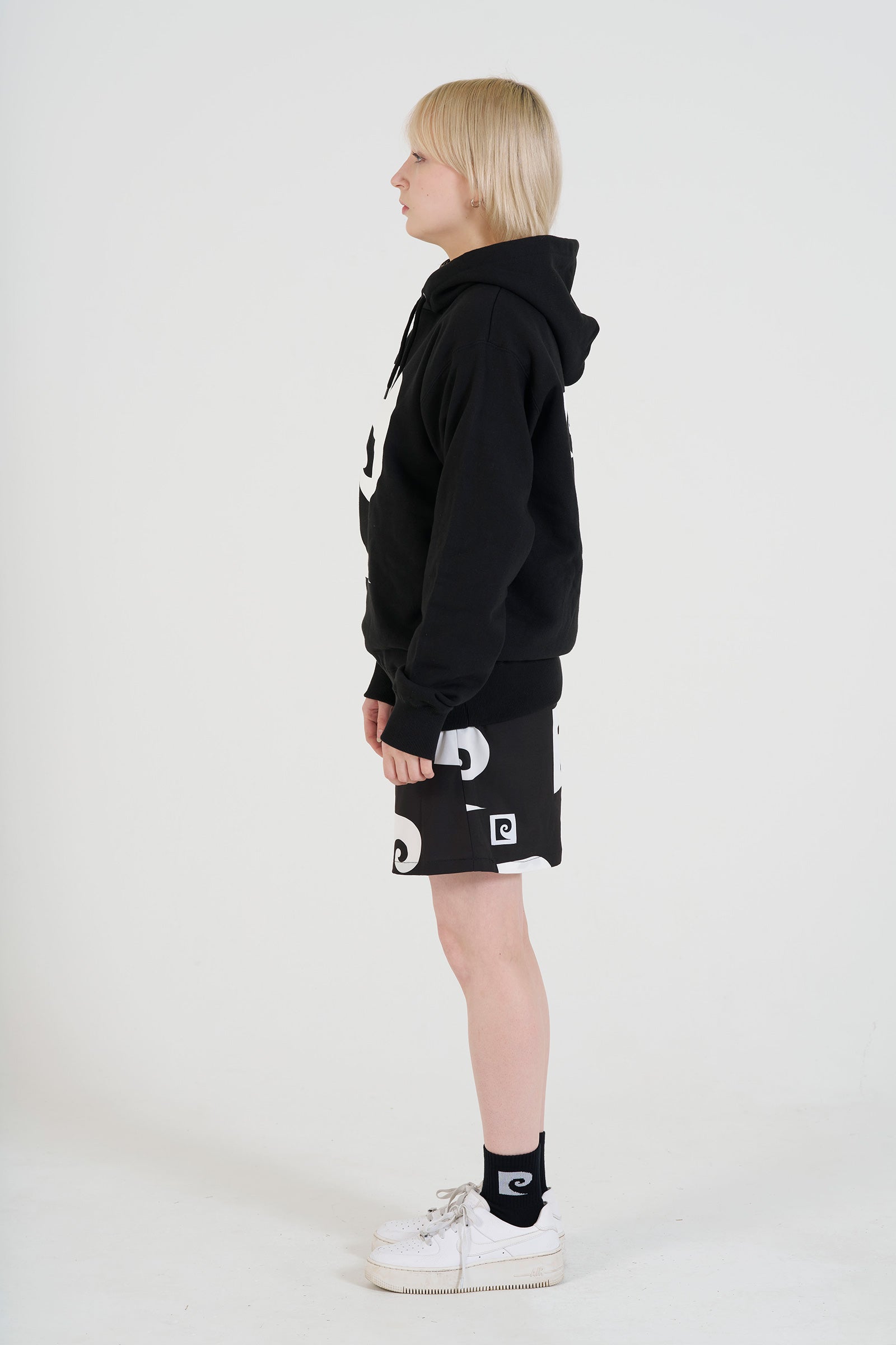 P logo hoodie | BLACK – pierre cardin golf
