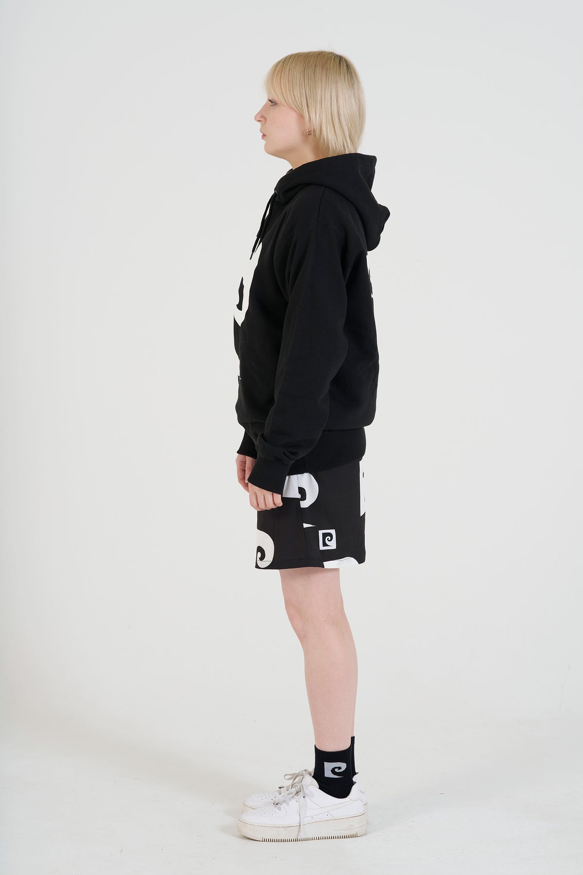 pierre cardin golf P logo hoodie | BLACK