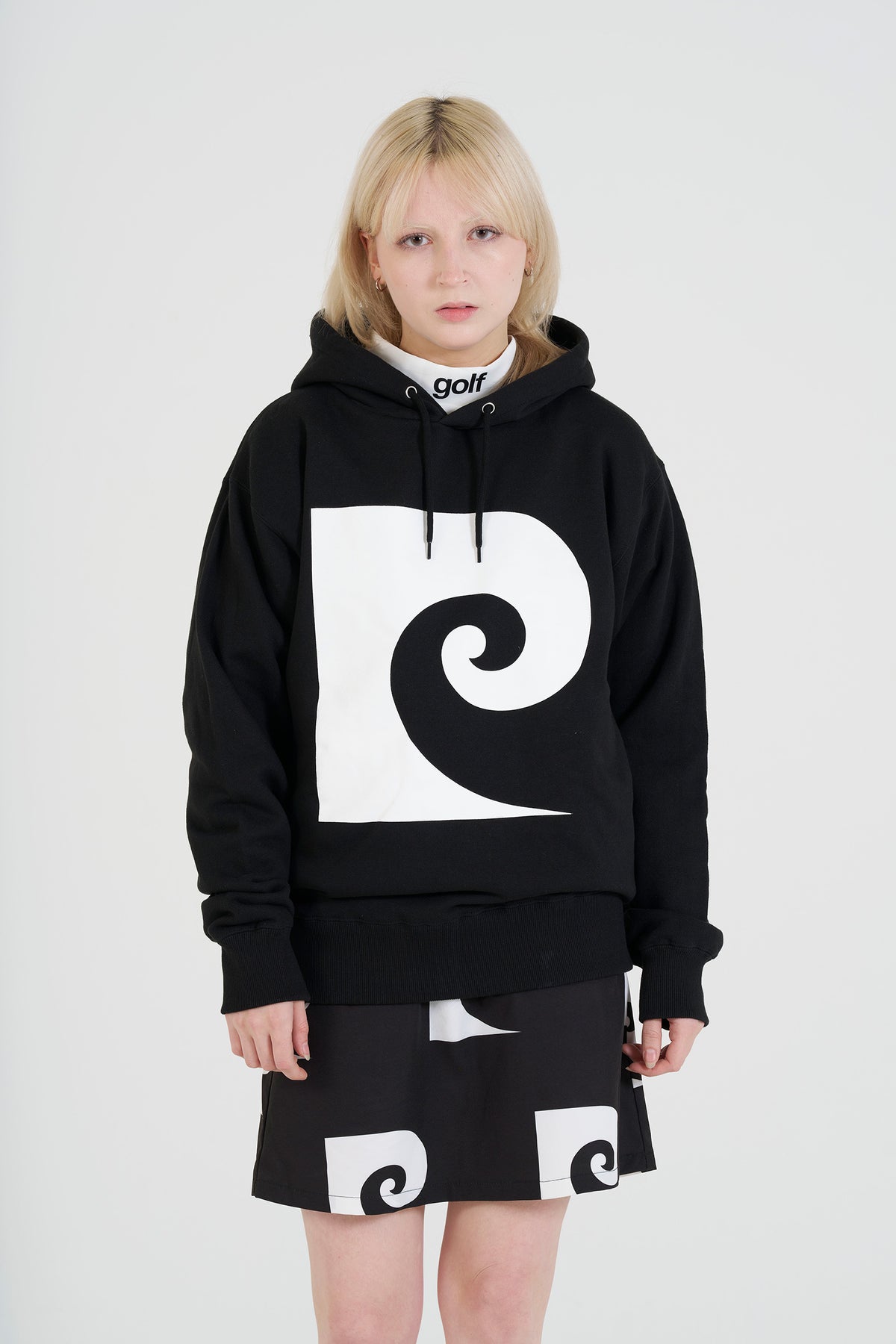 pierre cardin golf P logo hoodie | BLACK