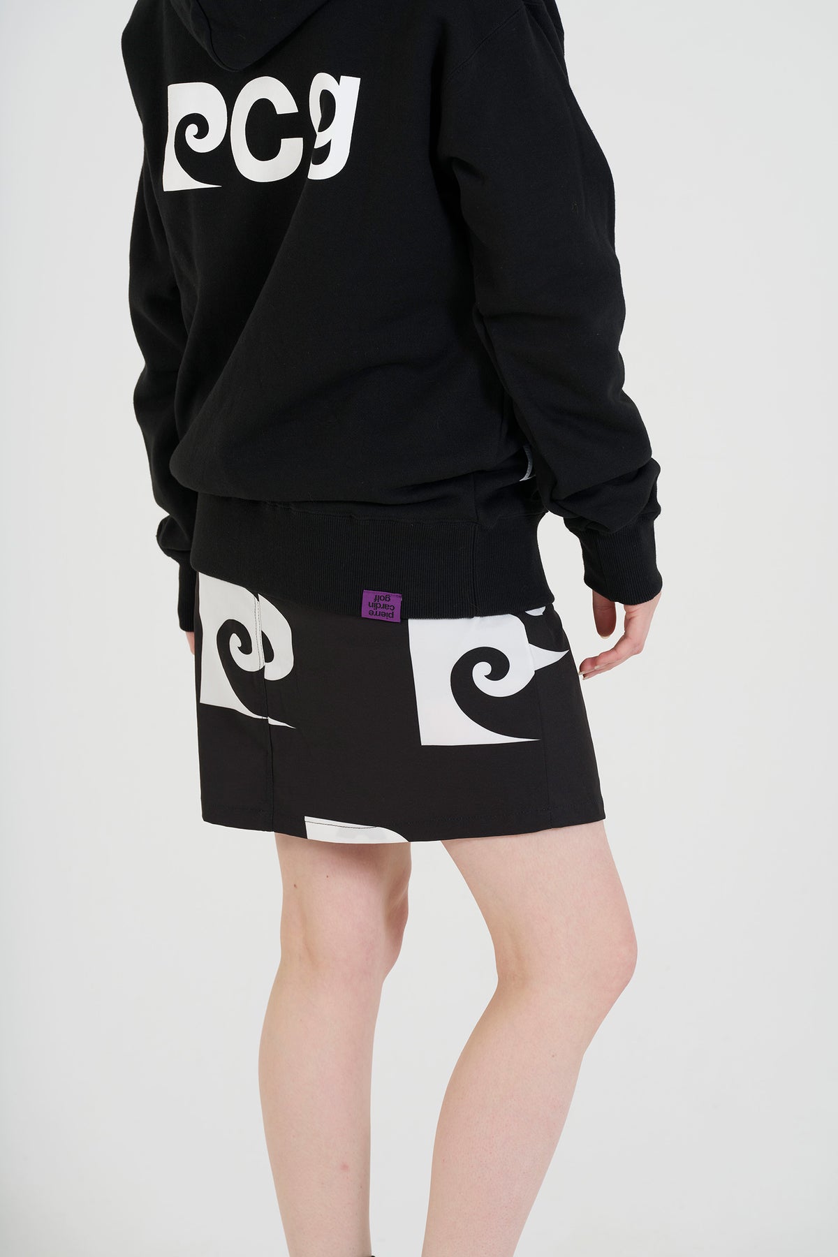 pierre cardin golf P logo hoodie | BLACK