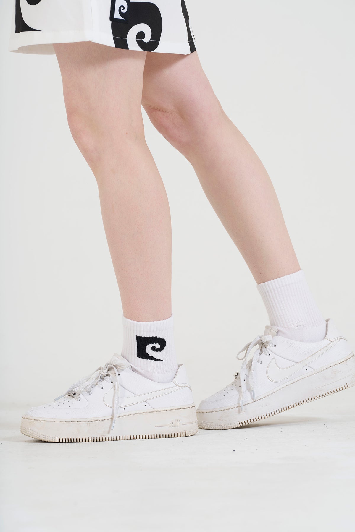 Plogo design short sox | WHITE
