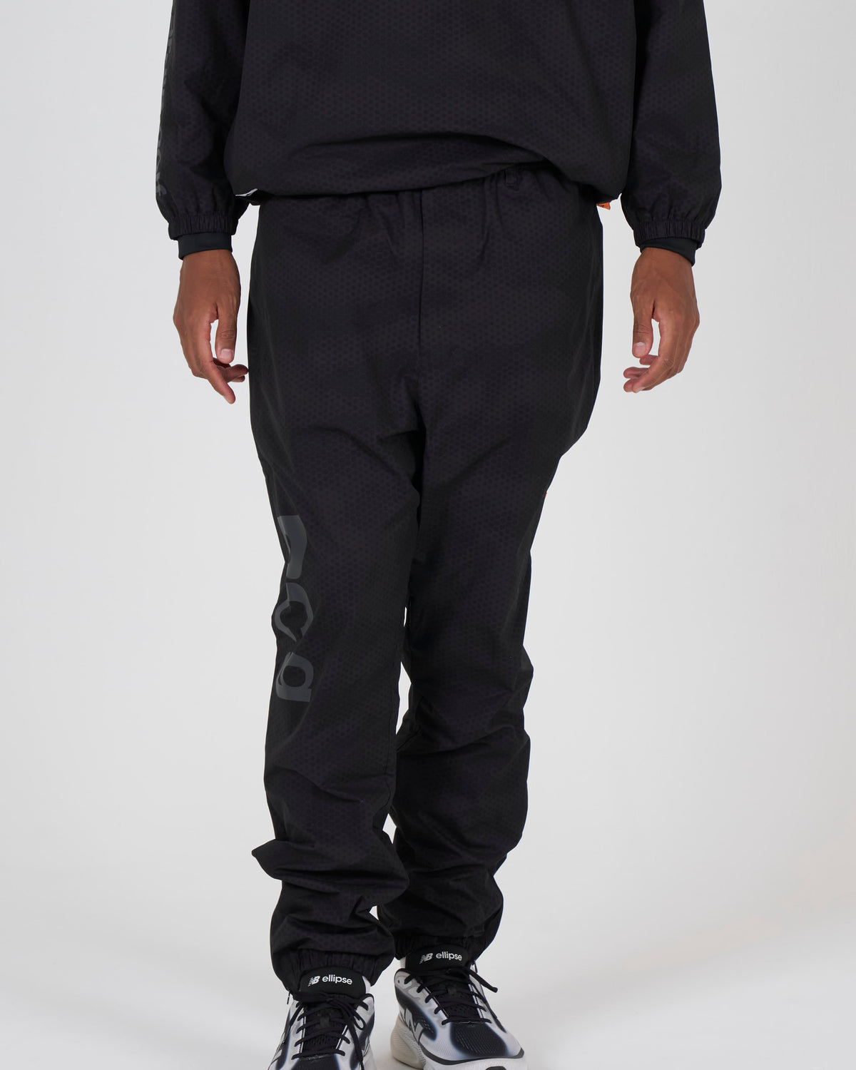 all-over pattern easy long pants｜DIGITAL CAMO-1