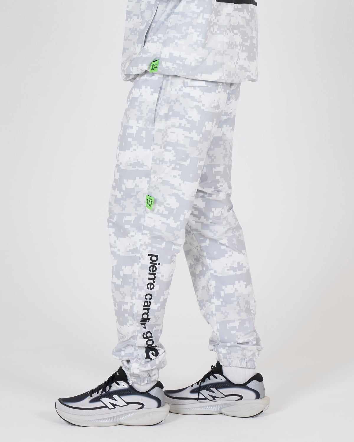 all-over pattern easy long pants｜DIGITAL CAMO-2