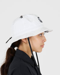 PCG logo reversible bucket hat｜WHITE