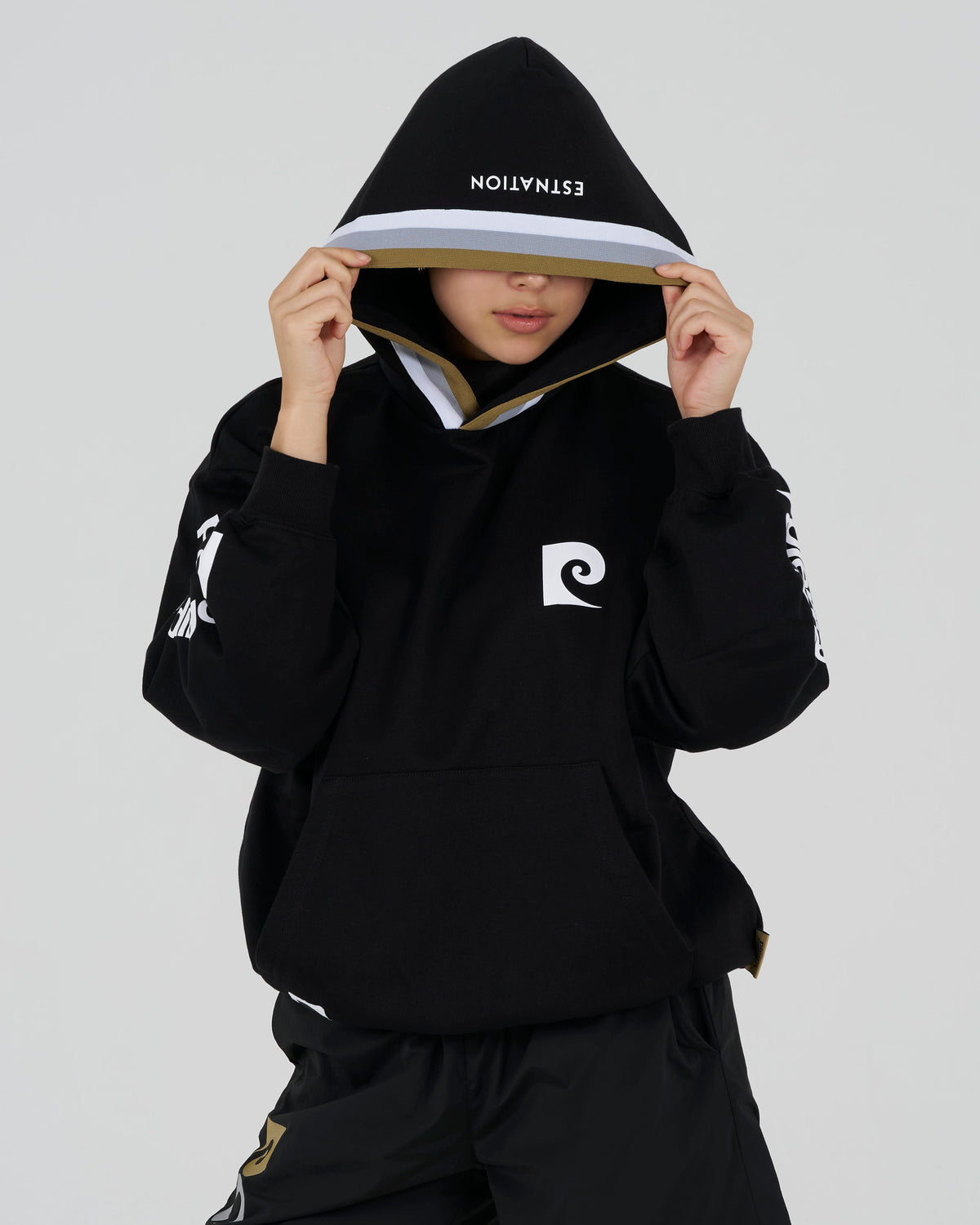 pierre cardin golf × ESTNATION logodesign long sleeve hoodie｜BLACK